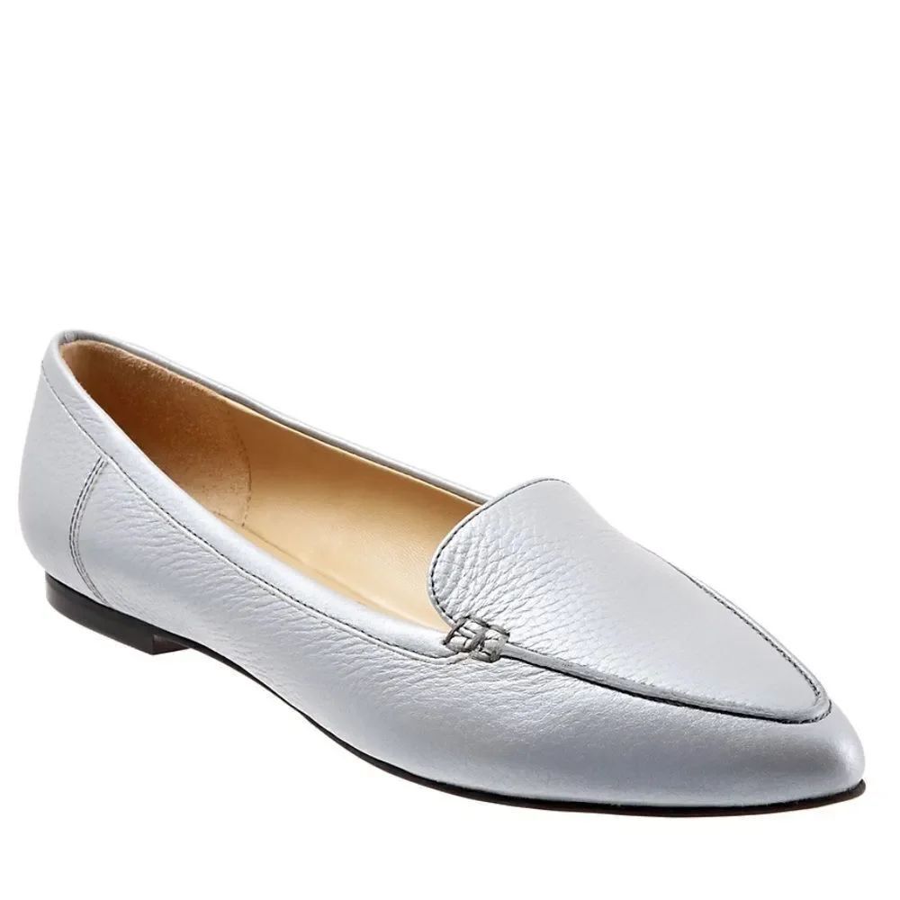 Trotters Ember Pointed Toe Flats